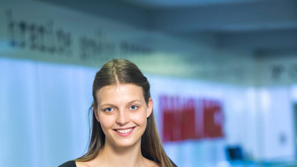 Ordinace: Ema na pokraji smrti, Alena krok od zhroucení - 1