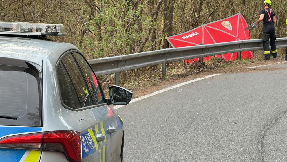 Nehoda motorkáře u slapské přehrady