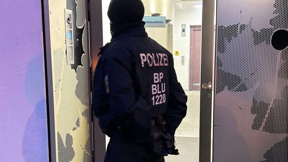 Zásah německé policie v Berlíně, 23. 11. 2023 (1)