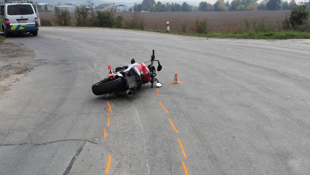 Motorkář při kontrole srazil policistku, měl u sebe drogy - 6