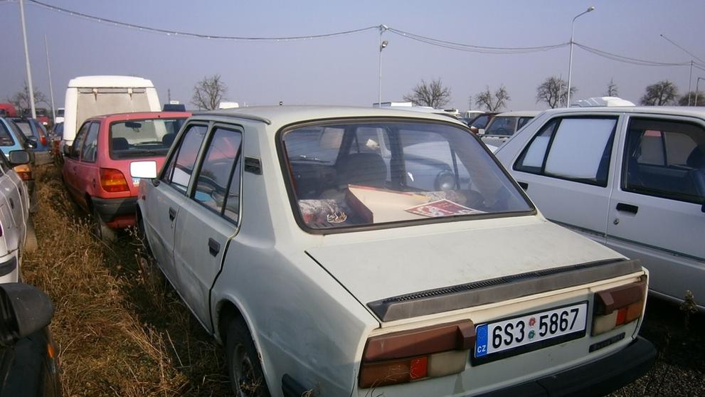 Auta - dražba - velké foto - 15