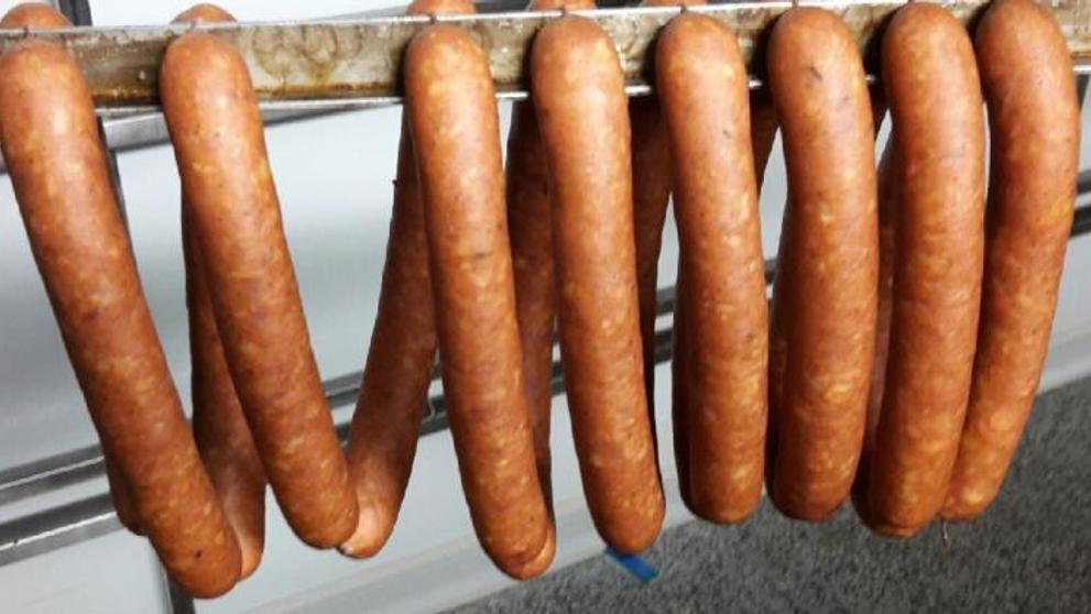Nevyhovující potraviny - Debrecinské párky