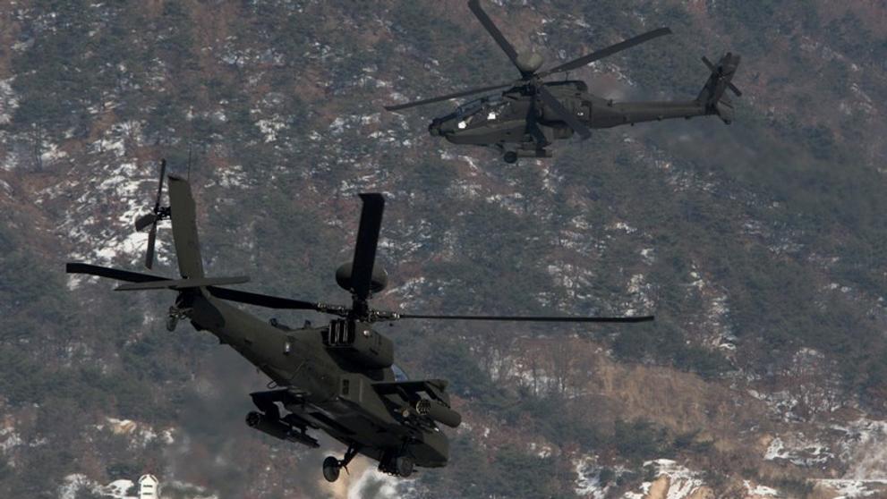 Vrtulník AH-64 Apache - 2