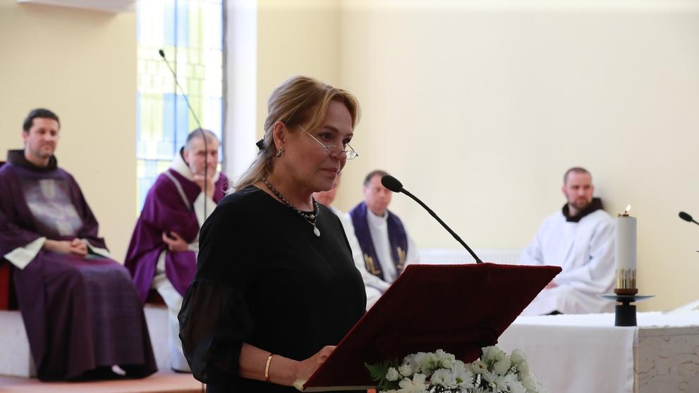Poslední rozloučení s Josefem Abrhámem v kostele sv. Anežky na Spořilově (17)