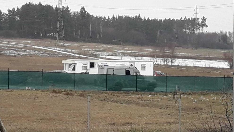Nález mrtvé ženy a vážně zraněného muže v domku na Tachovsku - 3