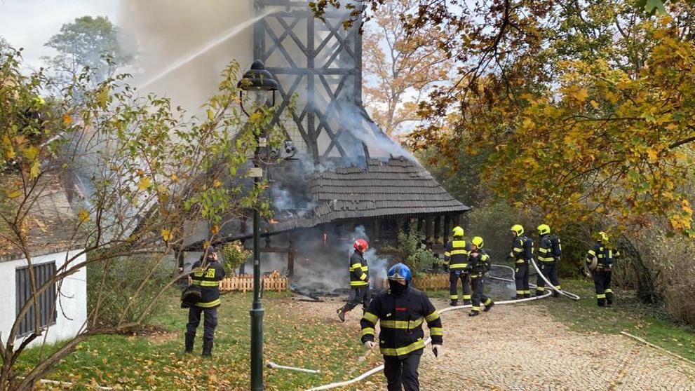 Hořící kostel v zahradě Kinských - 12