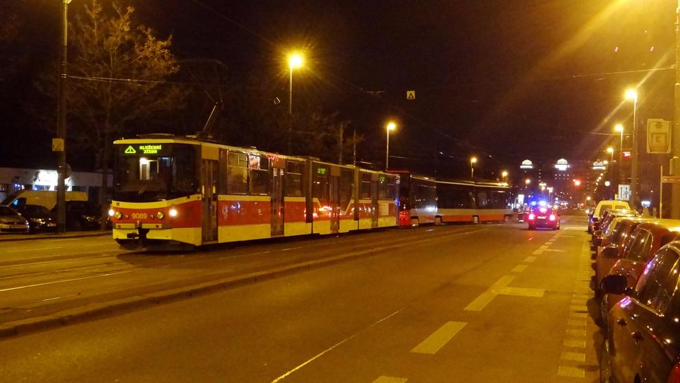 V Praze vykolejila tramvaj