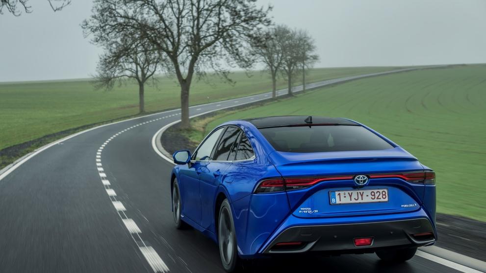 Vodíková Toyota Mirai druhé generace - 52