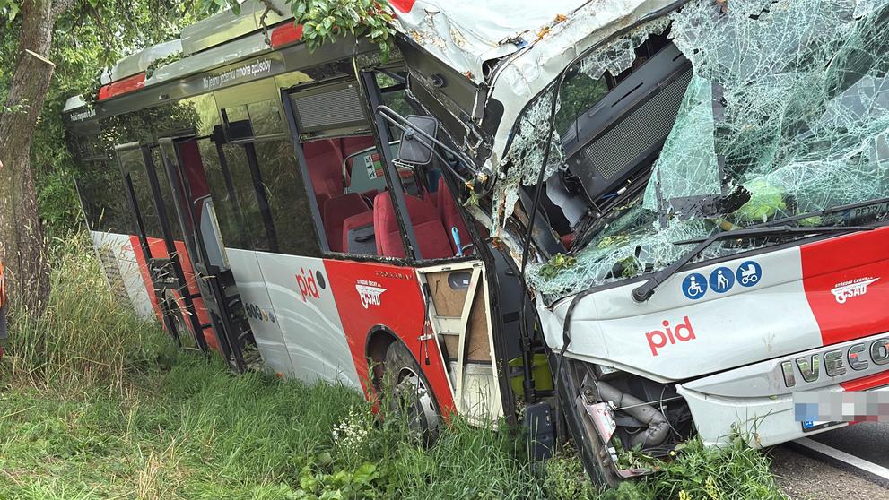 Dopravní nehoda autobusu (2)