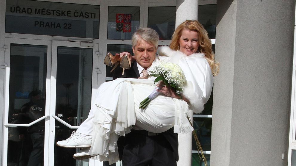 Bartošová se vdala