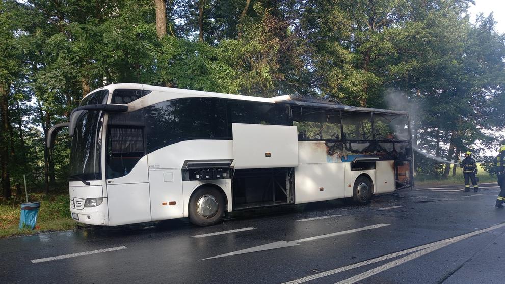 Požár autobusu u Býště