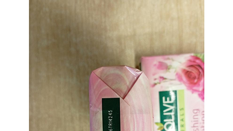 PALMOLIVE Mýdlo Naturals (1)