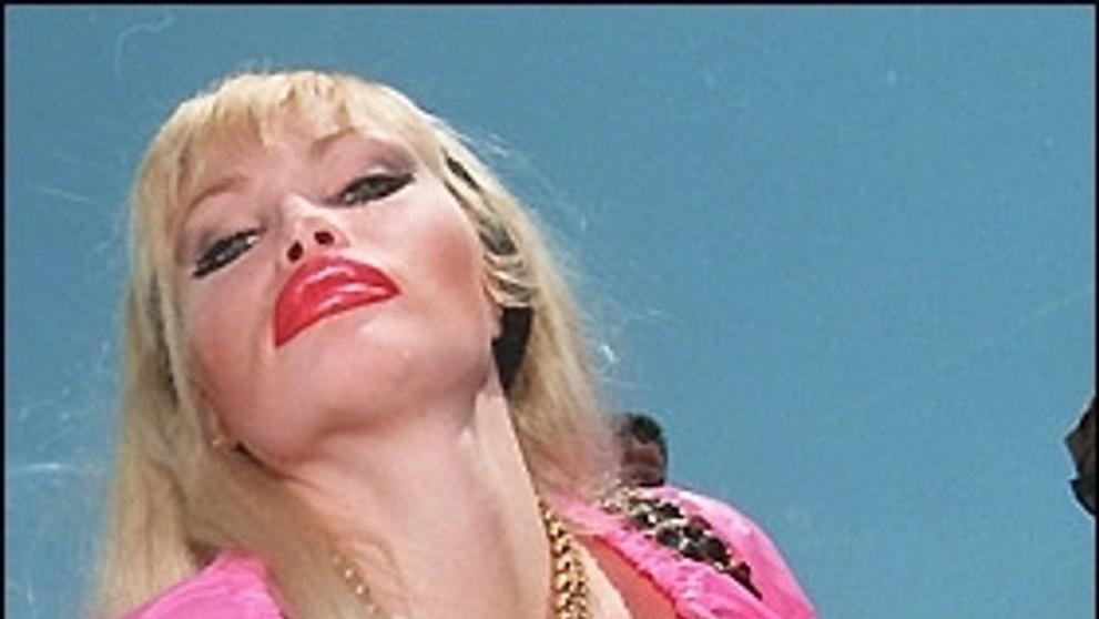 Mrtvé pornoherečky - Lolo Ferrari - 6
