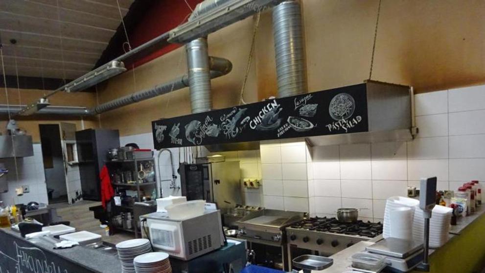 Uzavřená Pizzerie Maškovka (10)