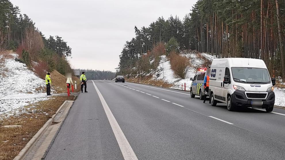 Žena zemřela po srážce s autem v Plzni