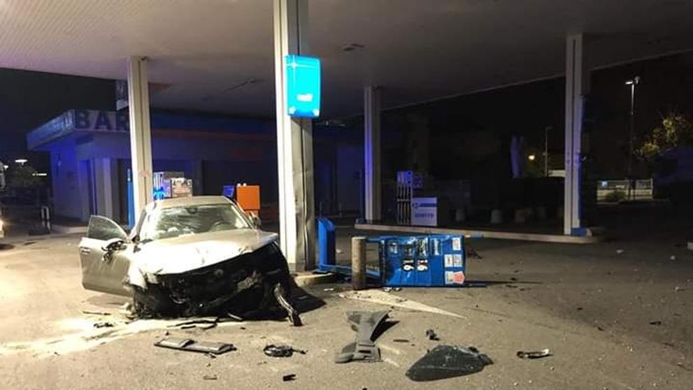 Aleš Matějů naboural auto