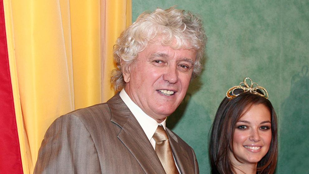 Prezident soutěže Miloslav Zapletal a Vicemiss ČR 2008 Veronika Pompeová. 