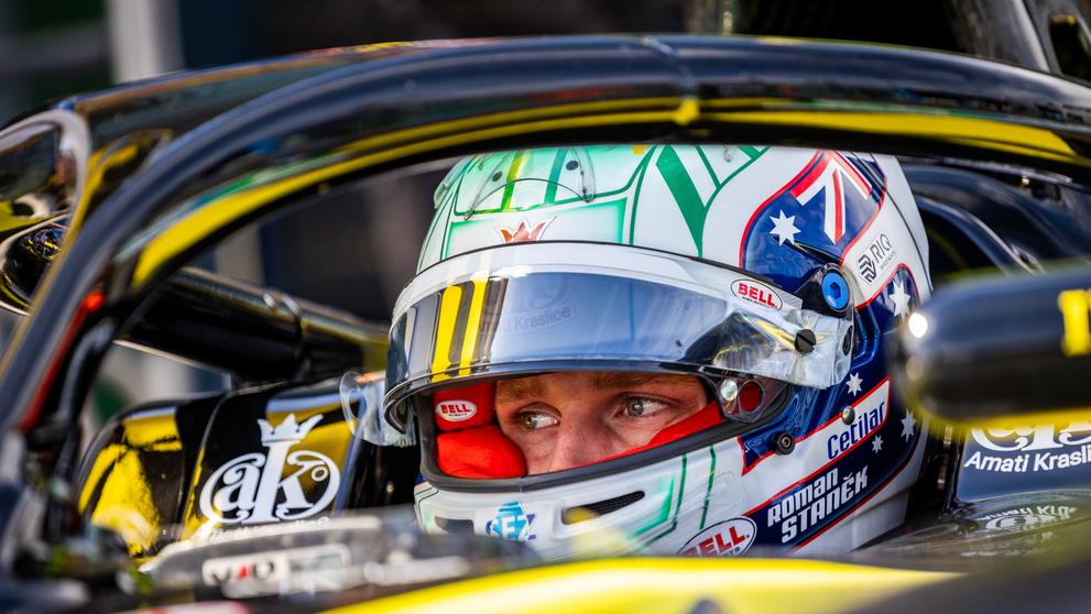 Roman Staněk při sprintu F2 v Austrálii