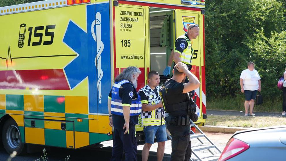Nehoda autobusu na Chodově (2)