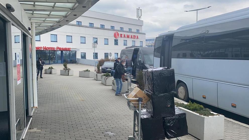 Odlet diplomatů z letiště Václava Havla - 1