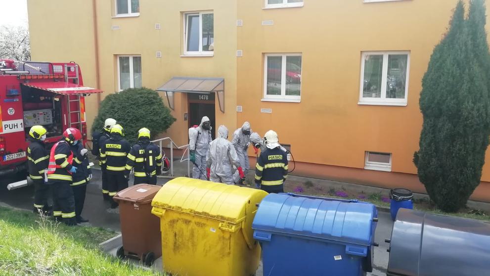 Dezinfikování bytových domů v Uherském Brodu