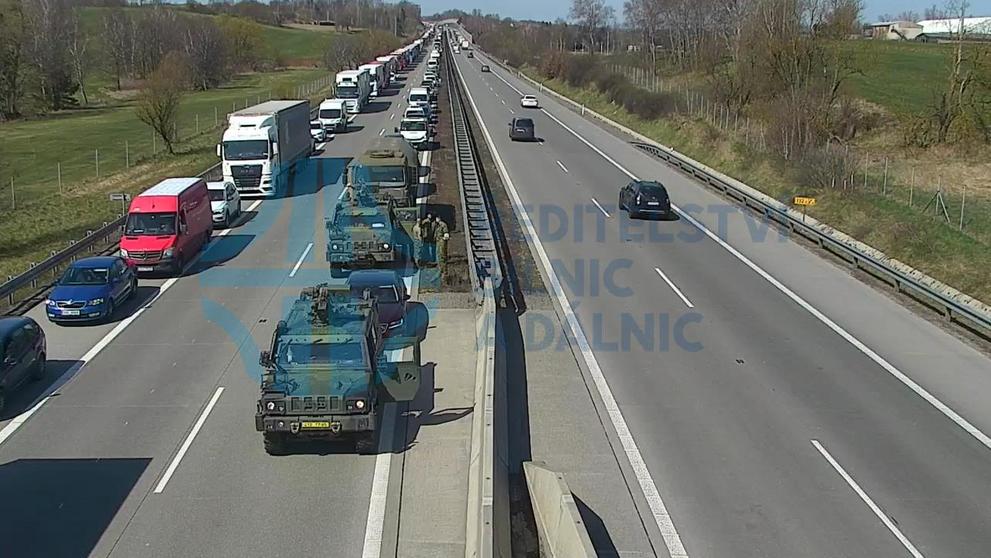 Dopravní nehoda na D1, 134 km ve směru na Brno (3)