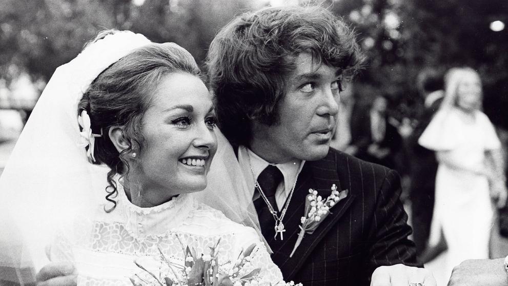 Svatební den, Michael Cole a Paula Kellyová ve svatební den, 1971 (1)