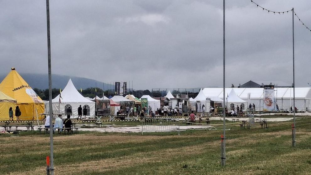 Následky bouřky na festivalu Pohoda