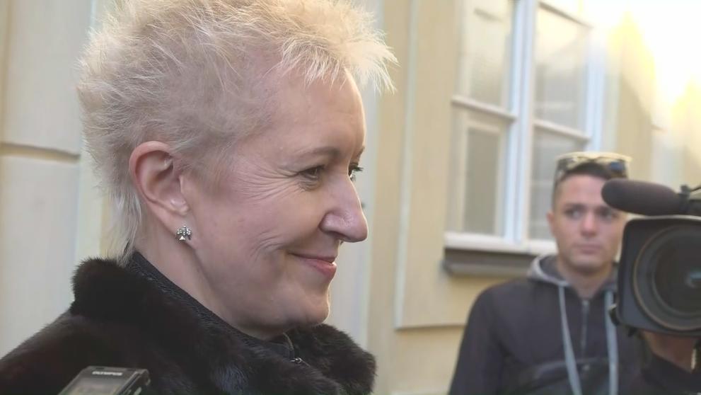 Eva Urbanová na pohřbu Karla Gotta