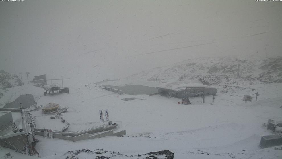 Sněžení v Alpách - Bergstation Pitzexpress - 2 840 m. n. m.