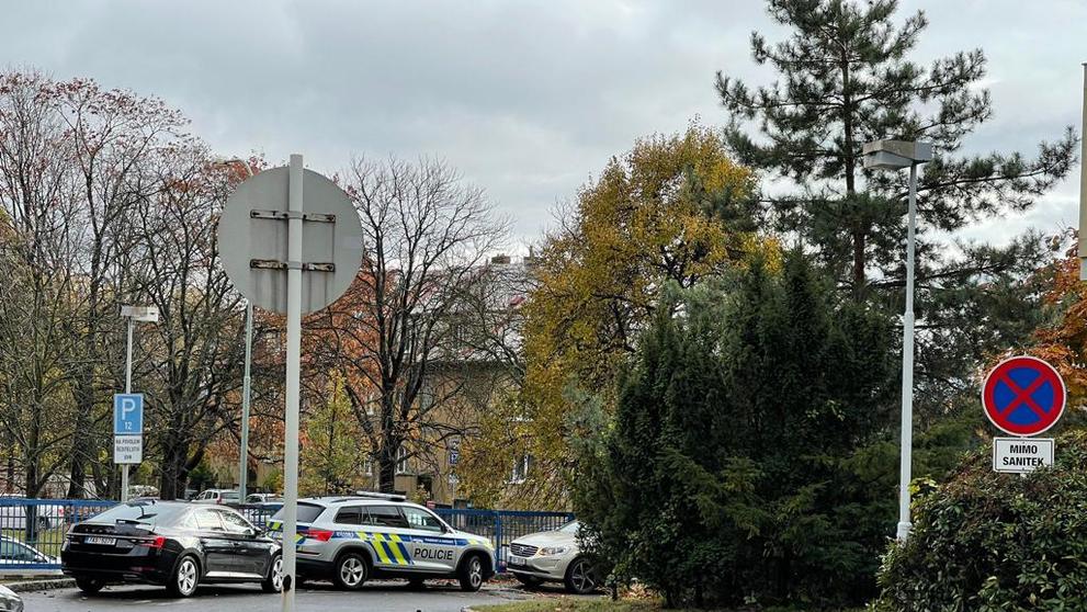 Převoz prezidenta republiky na rehabilitační oddělení (1)