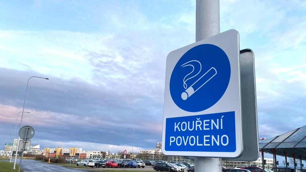 Kuřácká zóna na Zličíně (2)