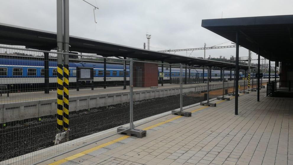 Vlak na Kolínsku projel návěstidlo na červenou - 4