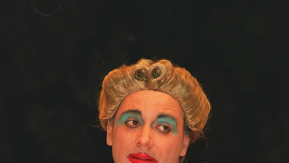 Tony Slattery, 1995 Divadelní představení Privates On Parade
