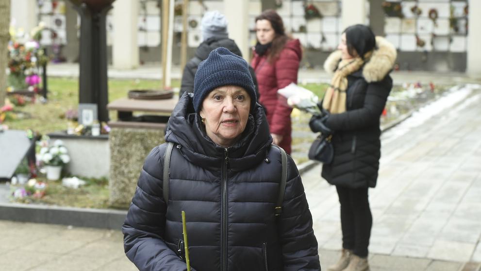 Lenka Termerová na posledním rozloučení s herečkou Janou Synkovou