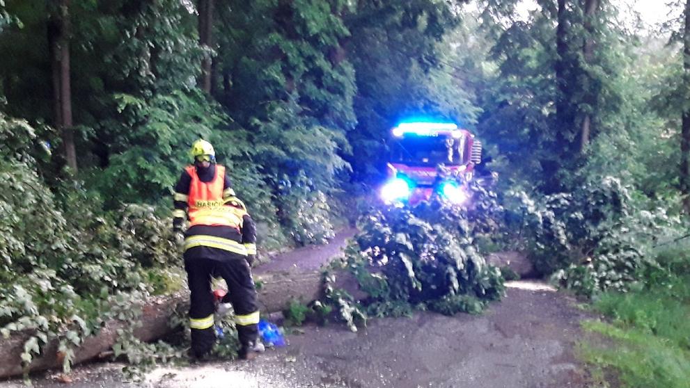 Silné bouřky napáchaly škody po celém Česku - 2