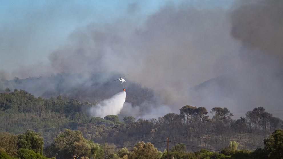 Costa Brava bojuje s rozsáhlým požárem