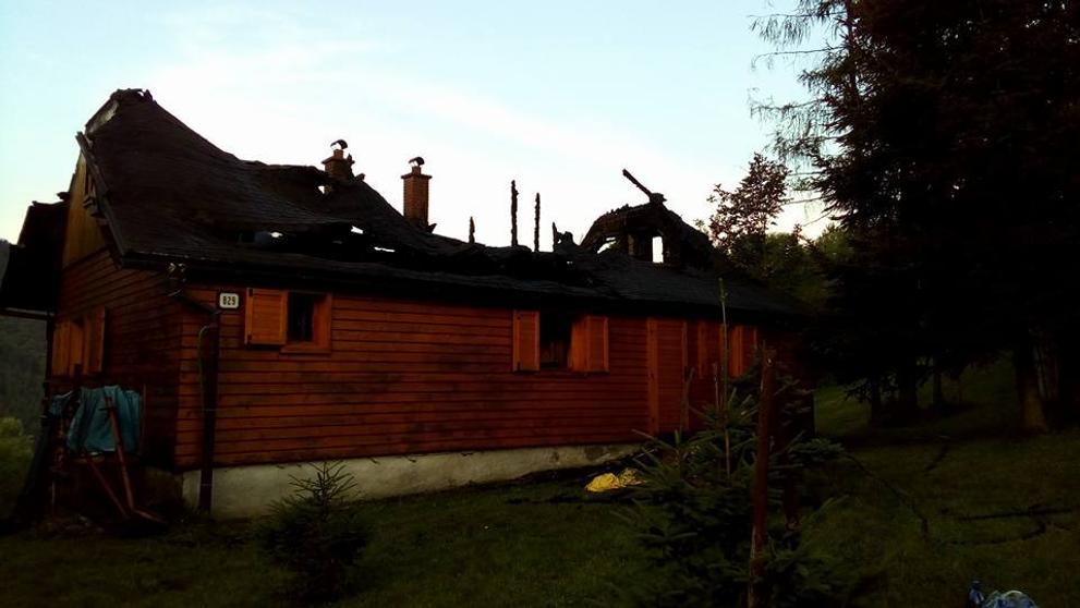 V chatě na Slovensku uhořela matka s dětmi - 3