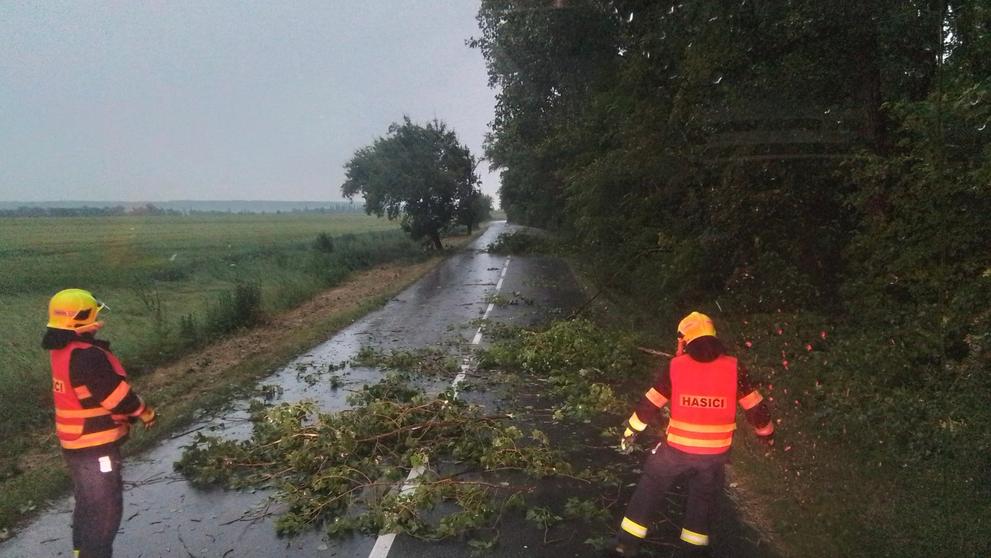 Následky nedělních bouřek