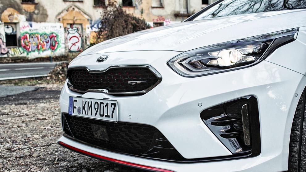 Kia ProCeed GT - 31