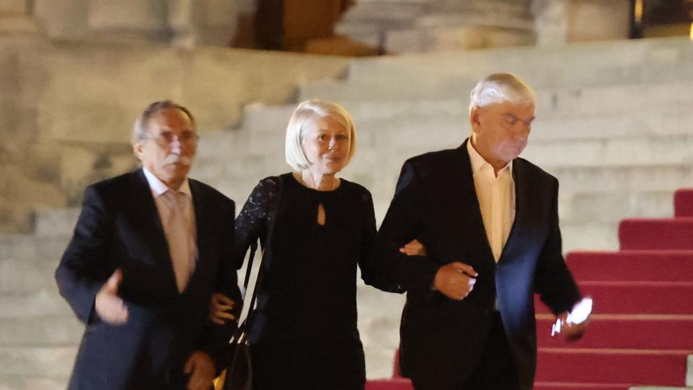 Pavel Zedníček, Zuzana Donutilová a Miroslav Donutil na posledním rozloučením Jiřího Bartošky, 20. 5. 2025 martin hykl cnc
