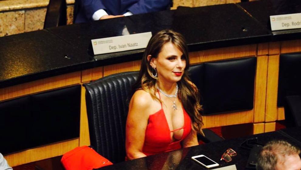 Brazilská politička Ana Paula da Silva - 14