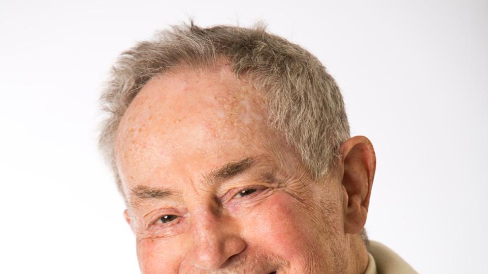 Drazí sousedé: Jan Tříska - 2