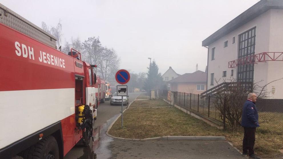 Přístavek rodinného domu v plamenech