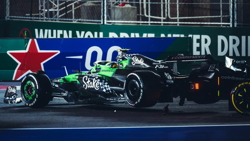 Gabriel Bortoleto po kolizi ve Vegas na trati hodně poskakoval