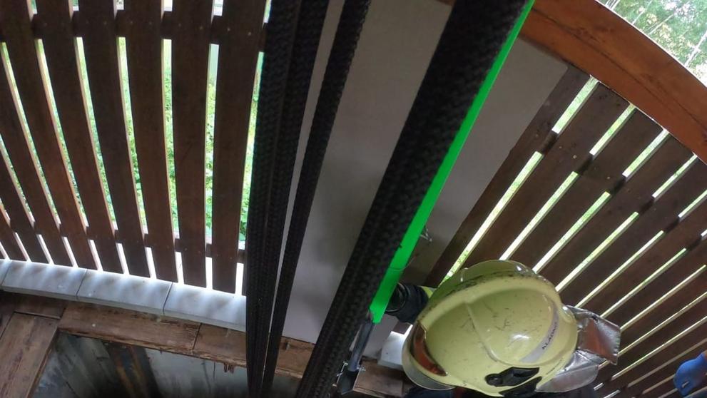Na Kladensku se zřítil výtah s lidmi - 5