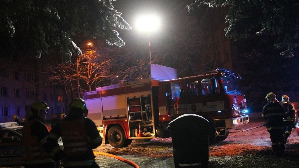 Požár v Horním Slavkově na Sokolovsku - 7