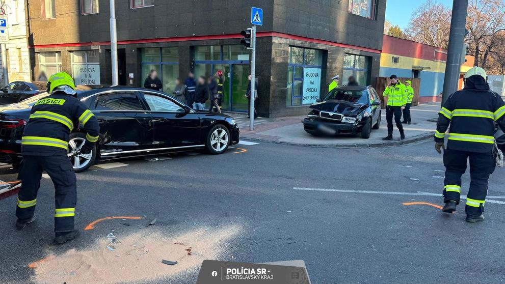 Slovenský ministr financí Ladislav Kamenický měl dopravní nehodu (4)