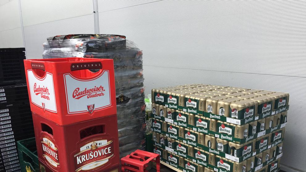 Billa v Dolních Chabrech a špatné skladování - 3
