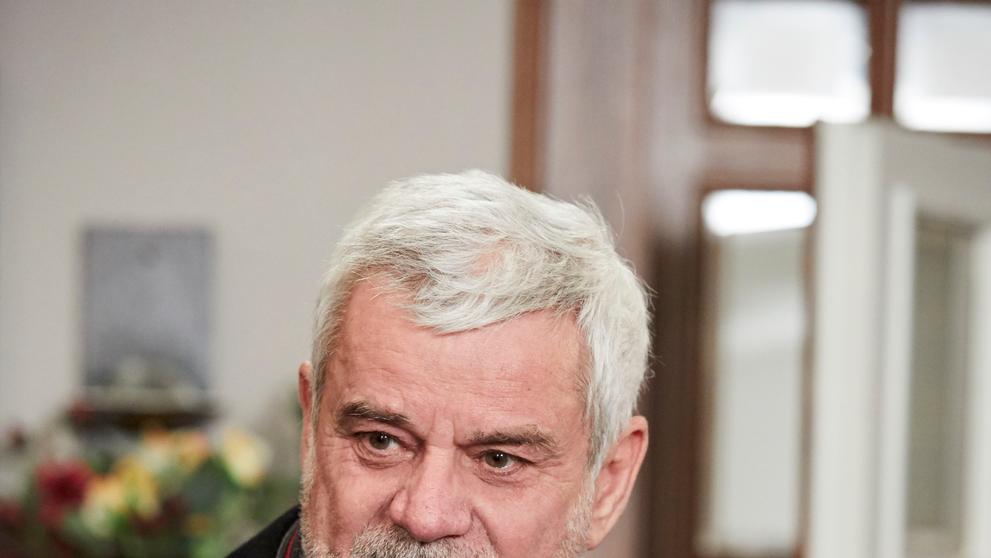 Ordinace v růžové zahradě 2 - Eduard Valšík zpátky v Kamenici - 1